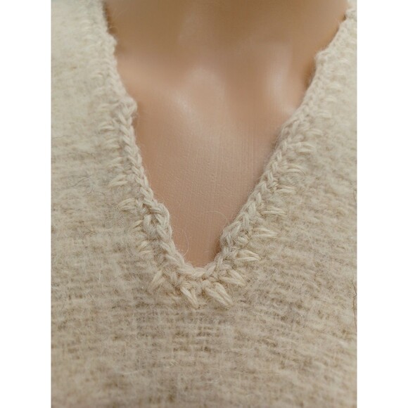 Vtg Alpaca Wool Llama Embroidered Poncho Cape Fringe Cloak O/S 55"x77" - Picture 3 of 13